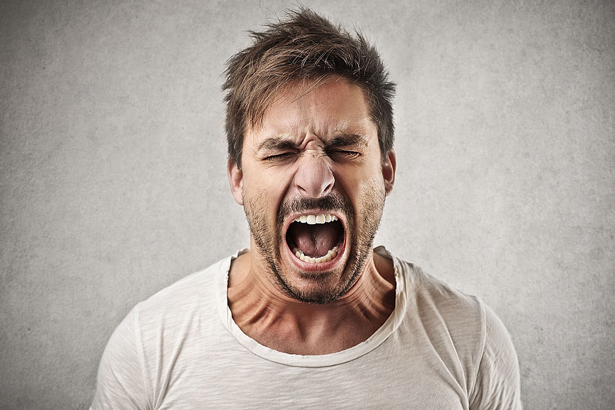 روانشناسی مردان بد اخلاق (دلایل + نحوه برخورد با مرد بد دهن)